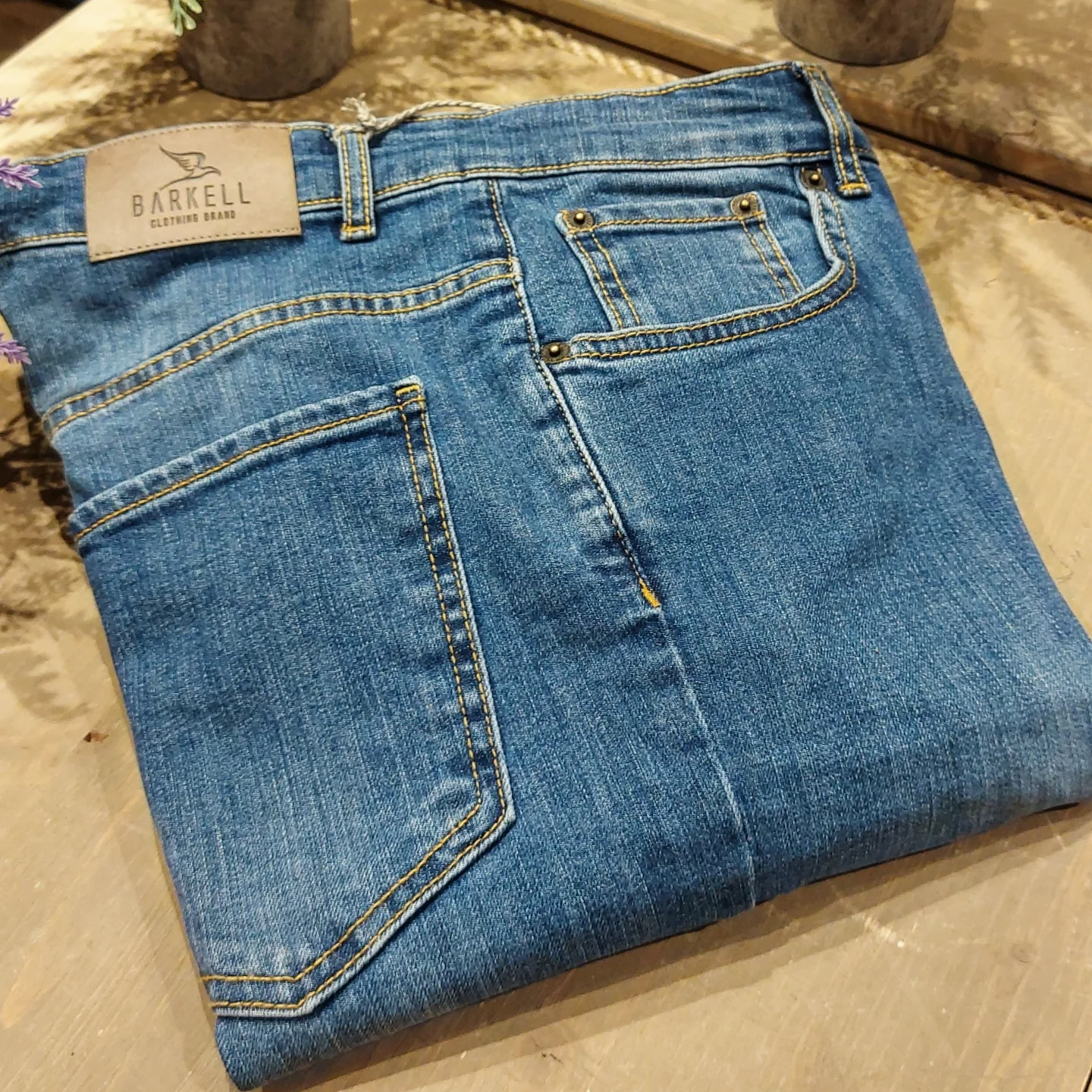 Jeans Modello Cinque Tasche Lavaggio Super Stone Wash