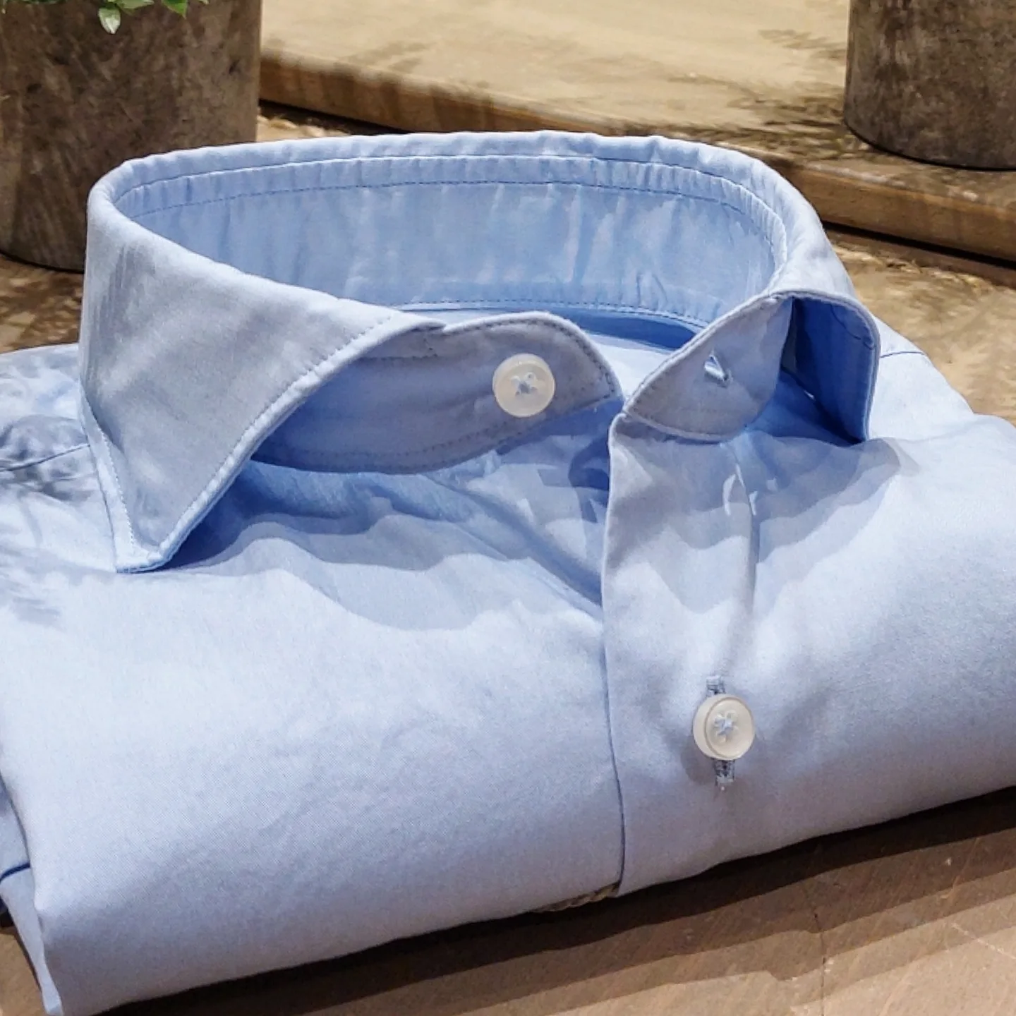 Camicia in Cotone Popeline Celeste Collo Francese Cutaway