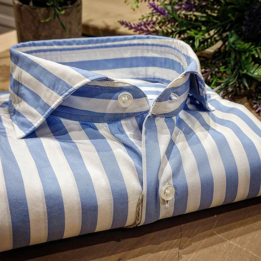 Camicia in Cotone Rigata Celeste e Bianco Collo Francese Cutaway