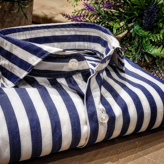 Camicia in Cotone Rigata Blu e Bianco Collo Francese Cutaway