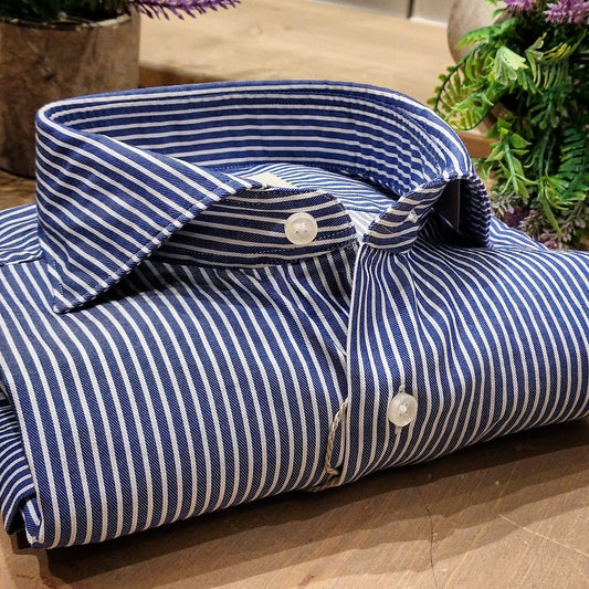 Camicia in Cotone Rigata Blu Denim e Bianco Collo Francese Cutaway