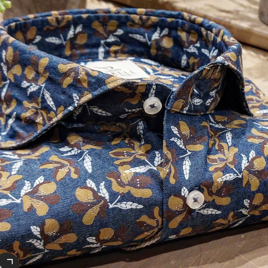 Camicia in Jeans Fantasia Fiorata Coloniale Fondo Stone Denim Medio Collo Francese Cutaway