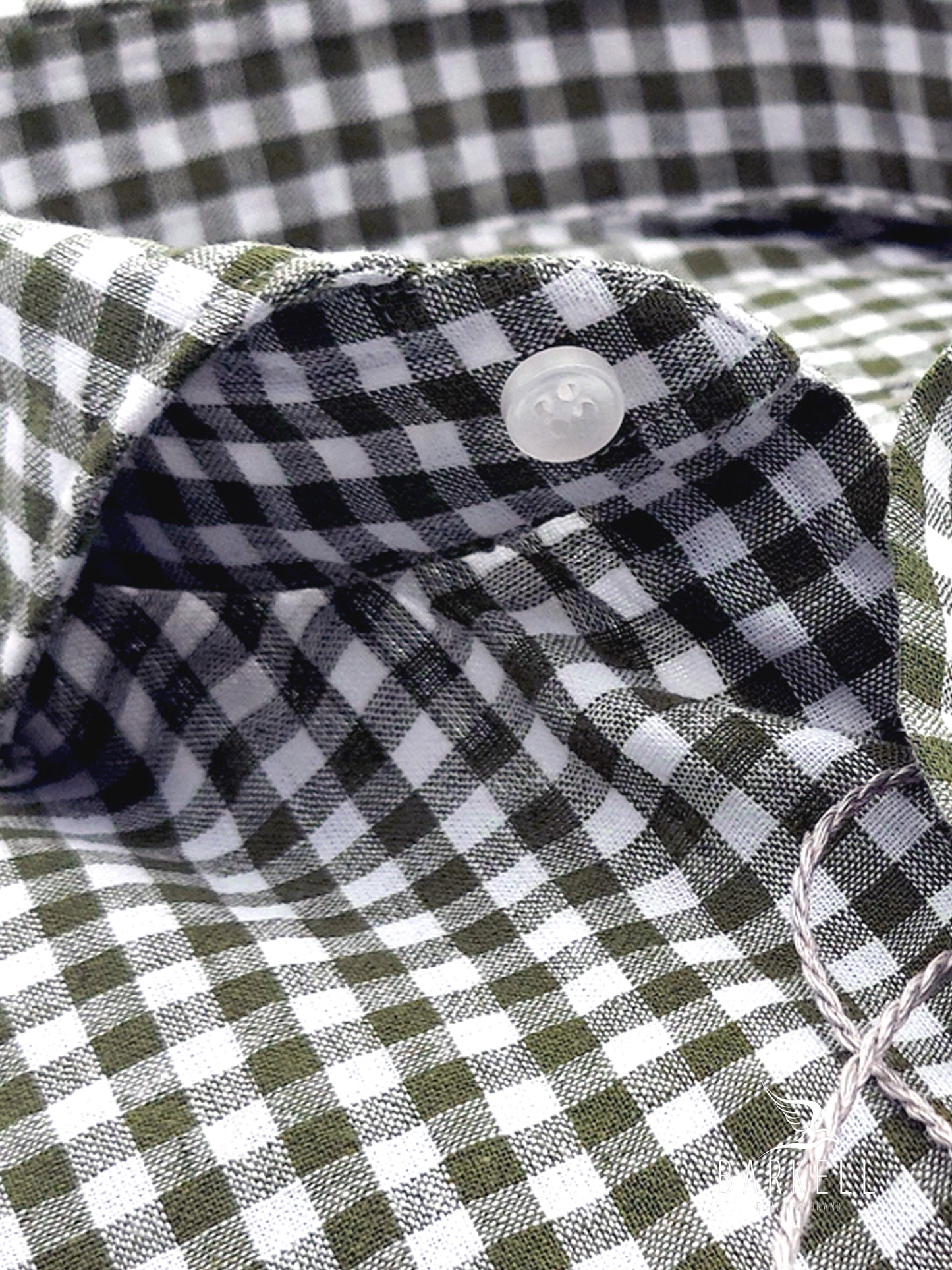 Camicia in Misto Lino Quadro Oliva e Bianco Collo Francese Cutaway