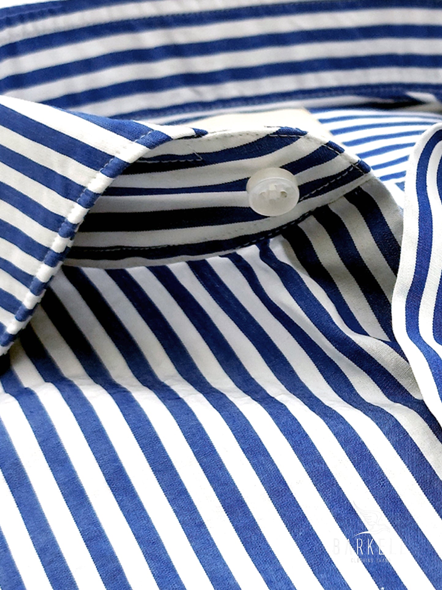 Camicia in Cotone Rigata Blu e Bianco Collo Francese Cutaway