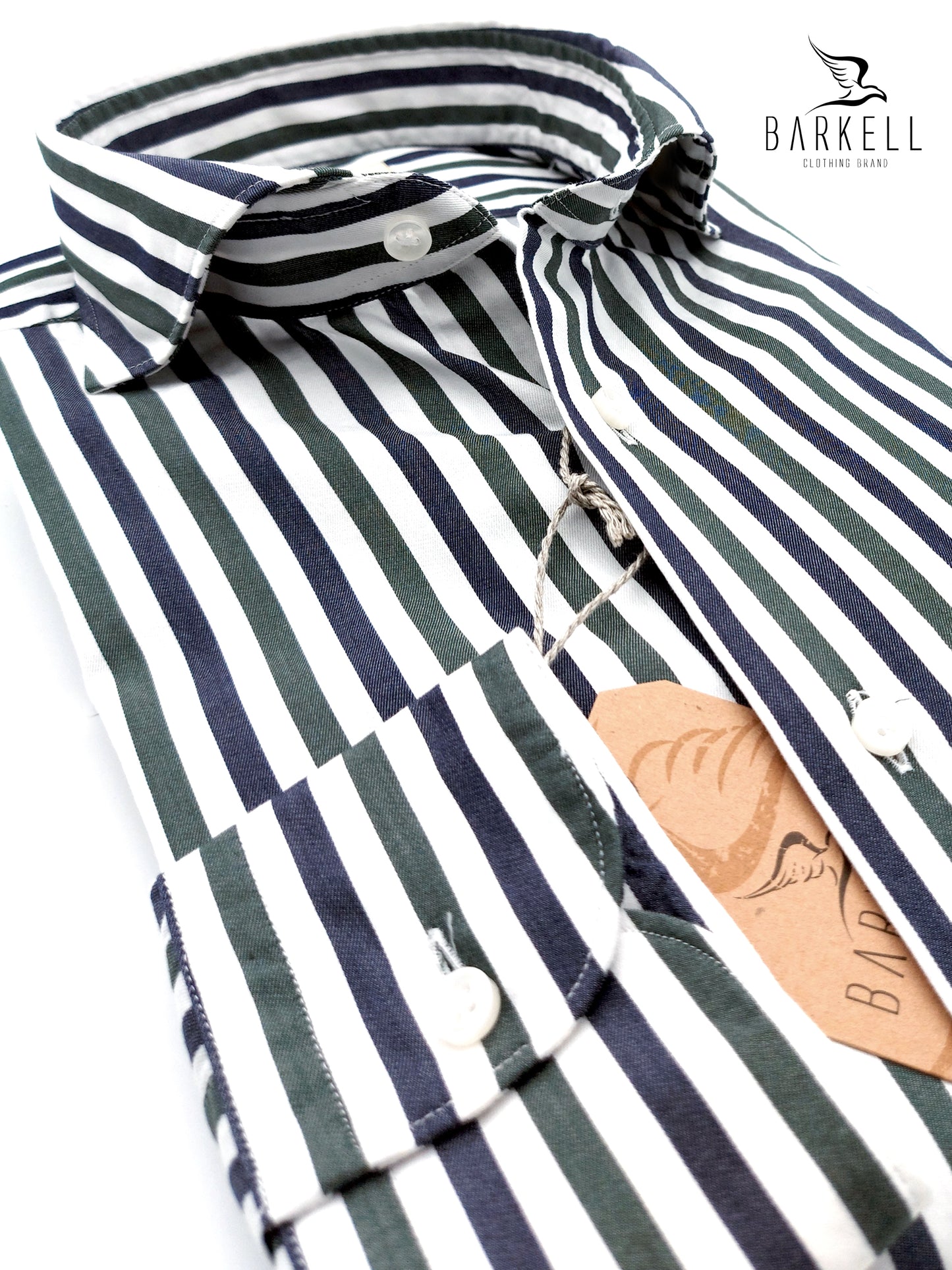 Camicia in Cotone Rigata Bianca e Verde Collo Francese Cutaway