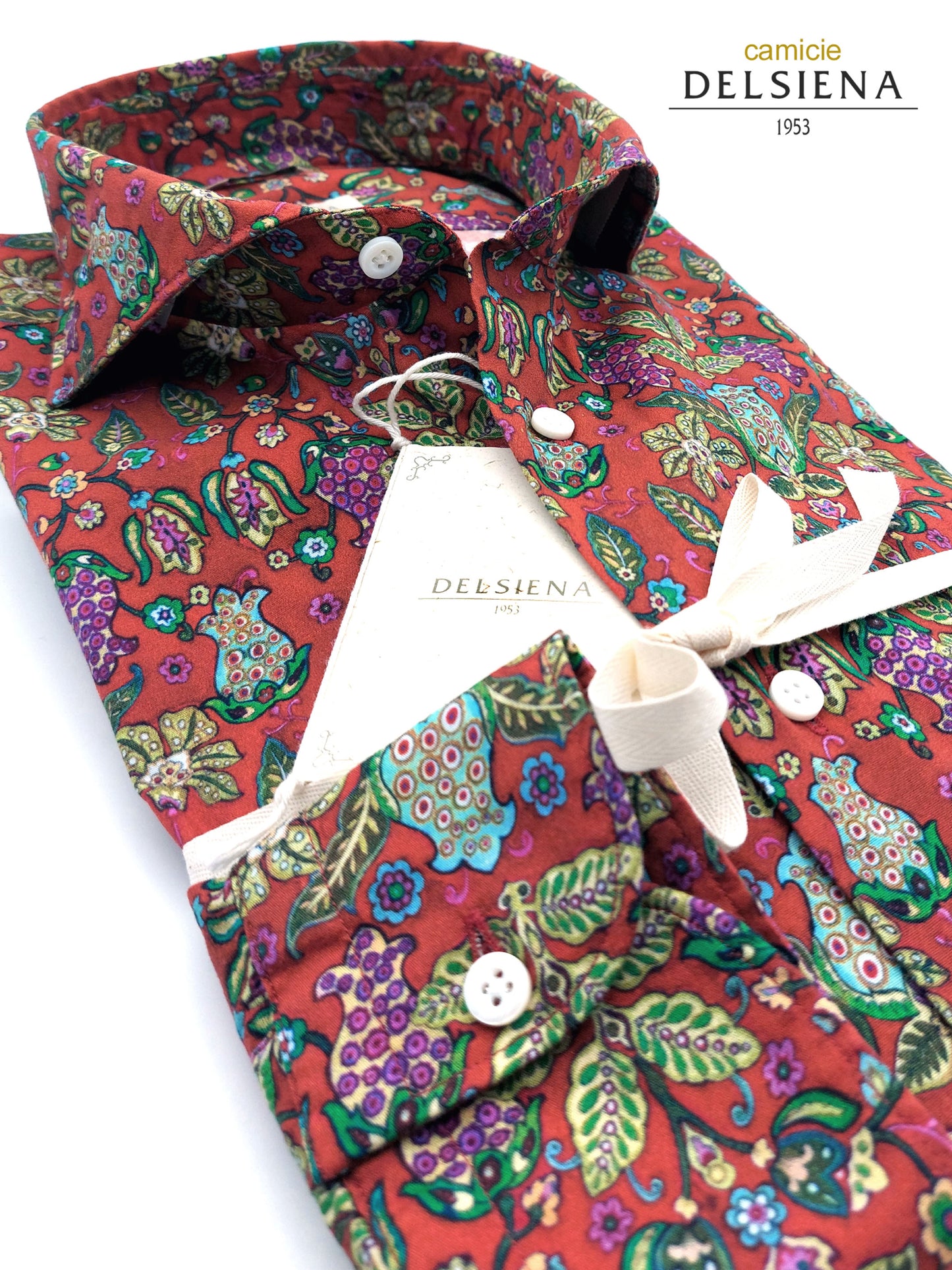 Camicia in Cotone Fantasia Paisley Multicolore Fondo Rosso Persia Collo Francese Cutaway